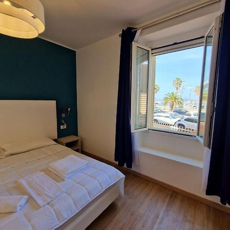 Butterfly Accommodation ألغيرو المظهر الخارجي الصورة